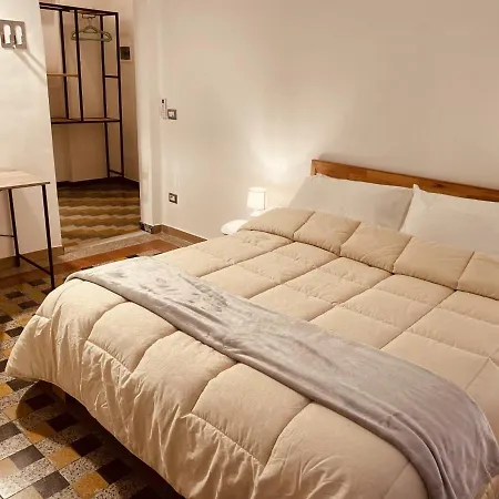Il Giardino Di Iole Via Giovanni Amendola N36 Sássari