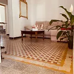 Il Giardino Di Iole Via Giovanni Amendola N36 住宿加早餐酒店