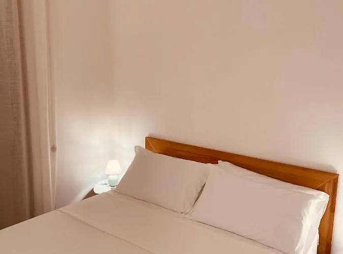 Il Giardino Di Iole Via Giovanni Amendola N36 Oda ve Kahvaltı