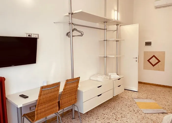 Il Giardino Di Iole Via Giovanni Amendola N36 Sassari