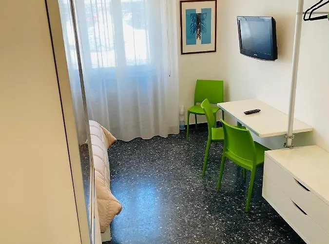 Oda ve Kahvaltı Il Giardino Di Iole Via Giovanni Amendola N36 Sassari