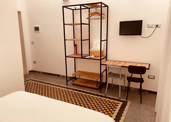 Oda ve Kahvaltı Il Giardino Di Iole Via Giovanni Amendola N36 3*